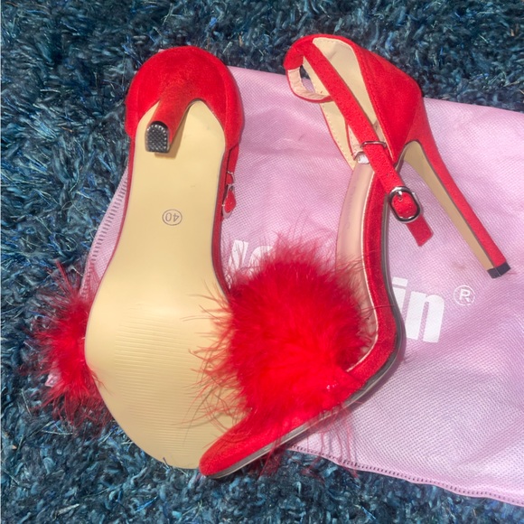 Crystal Queen red Feather Stiletto Heels - Picture 4 of 5